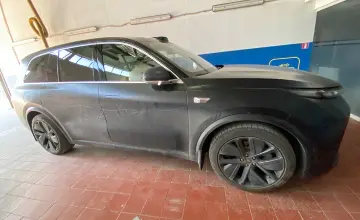 LiXiang L9 2023 года за 23 000 000 тг. в Астана фото 4