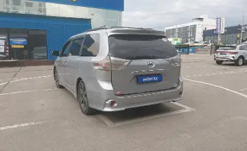 Toyota Sienna 2015 года за 12 000 000 тг. в Алматы фото 4