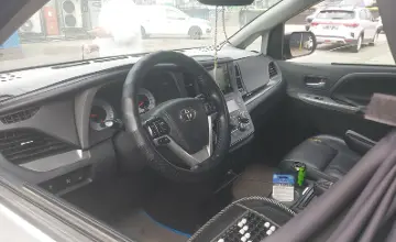 Toyota Sienna 2015 года за 12 000 000 тг. в Алматы фото 5