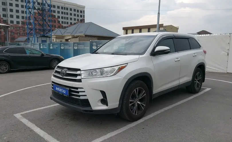 Toyota Highlander 2018 года за 13 000 000 тг. в Шымкент