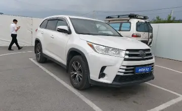 Toyota Highlander 2018 года за 13 000 000 тг. в Шымкент фото 2
