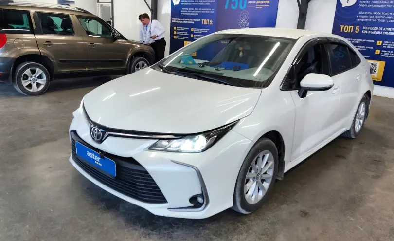 Toyota Corolla 2019 года за 9 000 000 тг. в Астана