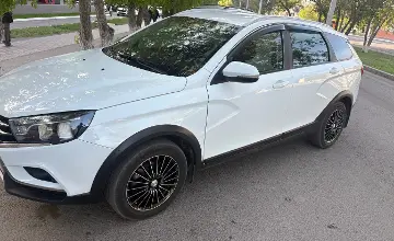 LADA (ВАЗ) Vesta 2018 года за 4 800 000 тг. в Астана фото 1