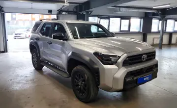 Toyota 4Runner 2025 года за 42 000 000 тг. в Астана фото 2