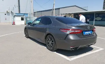 Toyota Camry 2018 года за 12 500 000 тг. в Шымкент фото 4