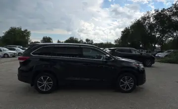 Toyota Highlander 2019 года за 15 000 000 тг. в Актобе фото 4