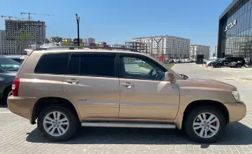 Toyota Highlander 2006 года за 3 800 000 тг. в Астана фото 4