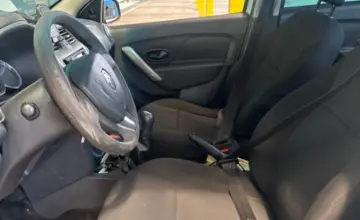 Renault Logan 2018 года за 2 000 000 тг. в Алматы фото 5