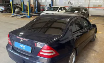 Mercedes-Benz C-Класс 2002 года за 2 200 000 тг. в Караганда