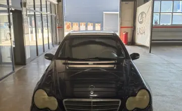 Mercedes-Benz C-Класс 2002 года за 2 200 000 тг. в Караганда фото 2