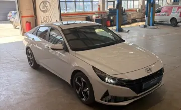 Hyundai Elantra 2023 года за 10 500 000 тг. в Караганда фото 3