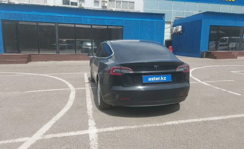Tesla Model 3 2020 года за 10 000 000 тг. в Алматы фото 4