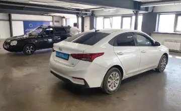 Hyundai Accent 2017 года за 5 800 000 тг. в Астана фото 3