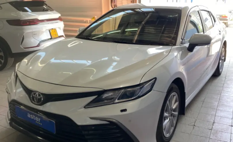 Toyota Camry 2021 года за 12 000 000 тг. в Астана