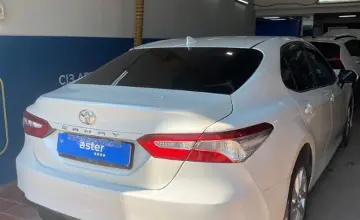 Toyota Camry 2021 года за 12 000 000 тг. в Астана