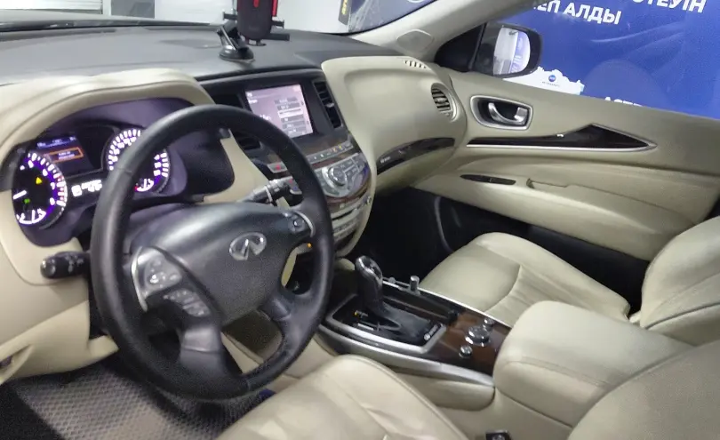 Infiniti QX60 2017 года за 9 000 000 тг. в Астана фото 5