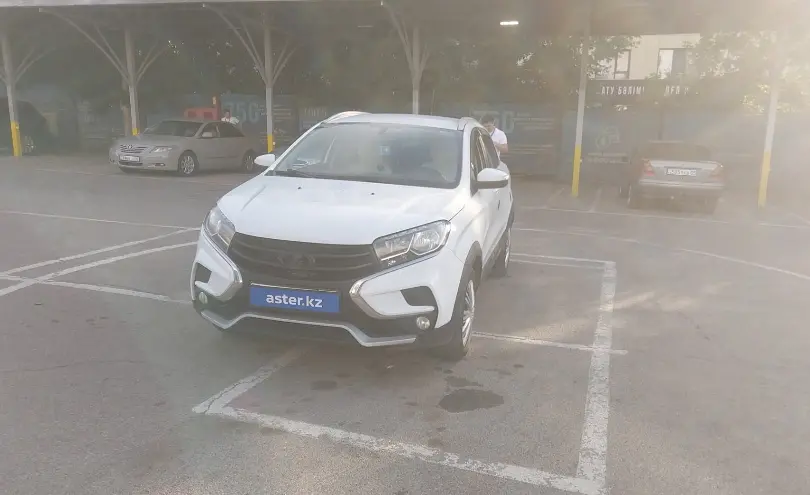 LADA (ВАЗ) XRAY Cross 2021 года за 3 500 000 тг. в Алматы