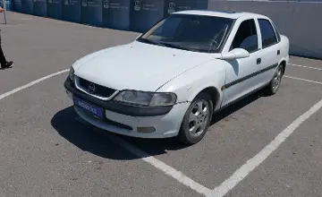 Opel Vectra 1996 года за 900 000 тг. в Шымкент фото 1