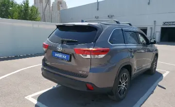 Toyota Highlander 2017 года за 15 500 000 тг. в Шымкент фото 3
