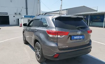 Toyota Highlander 2017 года за 15 500 000 тг. в Шымкент фото 4