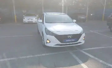 Hyundai Accent 2021 года за 5 900 000 тг. в Алматы фото 2