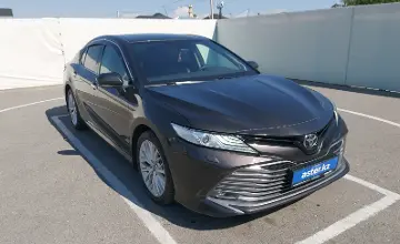 Toyota Camry 2019 года за 14 500 000 тг. в Шымкент фото 2