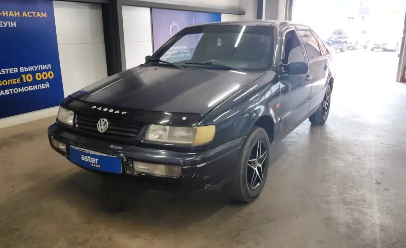 Volkswagen Passat 1994 года за 900 000 тг. в Астана