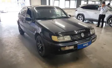 Volkswagen Passat 1994 года за 900 000 тг. в Астана фото 2