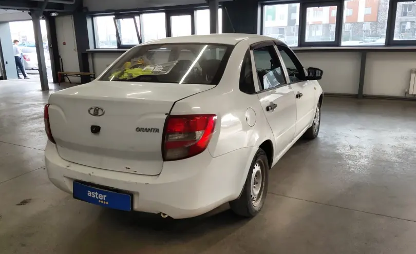 LADA (ВАЗ) Granta 2014 года за 3 700 000 тг. в Астана фото 3