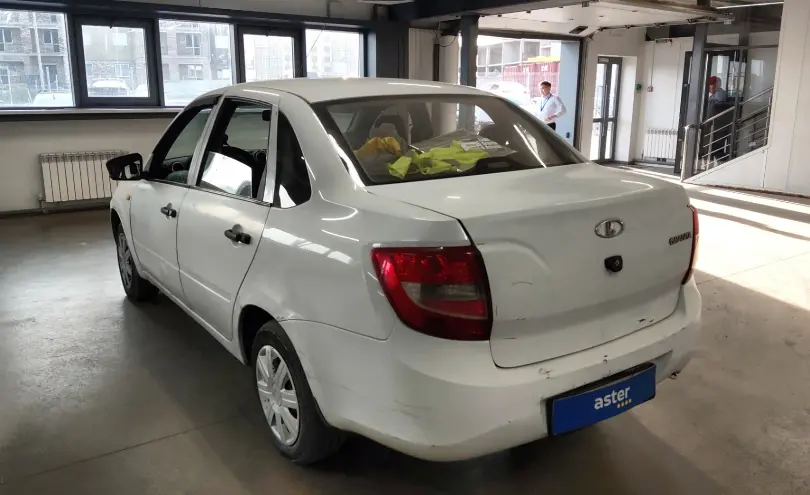 LADA (ВАЗ) Granta 2014 года за 3 700 000 тг. в Астана фото 4