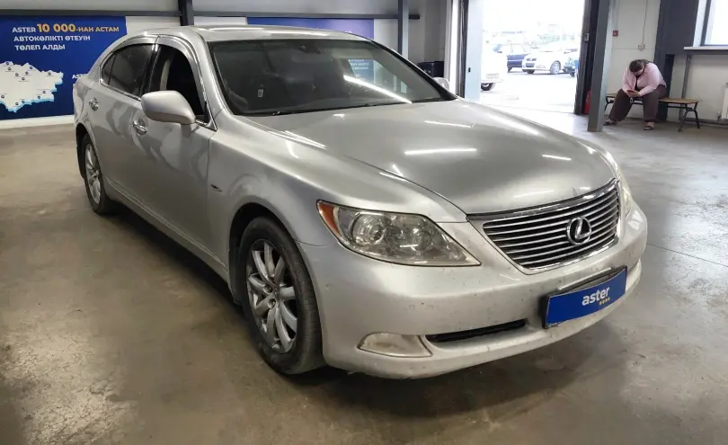 Lexus LS 2008 года за 7 000 000 тг. в Астана фото 2