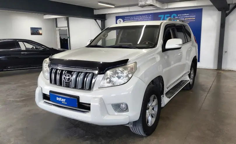 Toyota Land Cruiser Prado 2013 года за 15 000 000 тг. в Астана