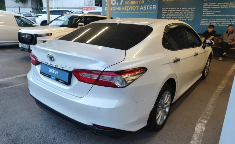 Toyota Camry 2019 года за 11 800 000 тг. в Алматы фото 5
