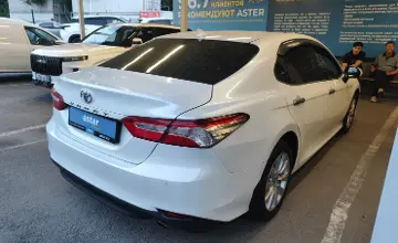Toyota Camry 2019 года за 11 800 000 тг. в Алматы