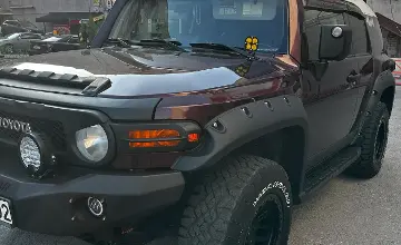 Toyota FJ Cruiser 2007 года за 14 000 000 тг. в Алматы фото 2