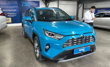 Toyota RAV4 2020 года за 15 000 000 тг. в Астана фото 2