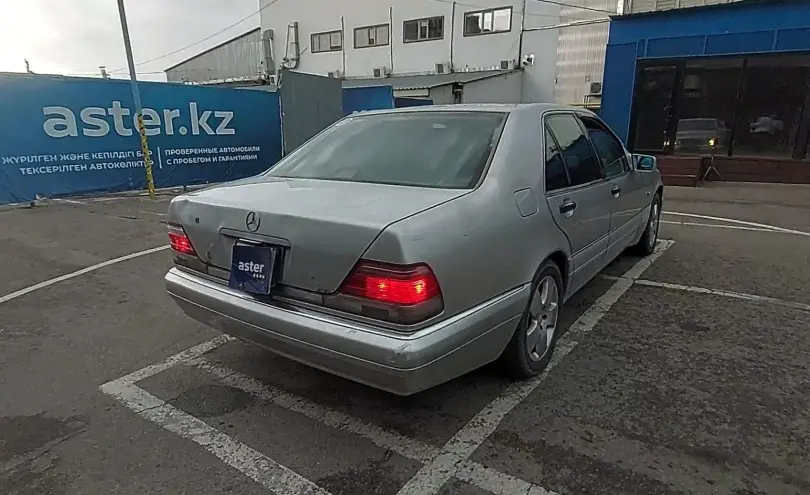Mercedes-Benz S-Класс 1996 года за 2 000 000 тг. в Алматы фото 3