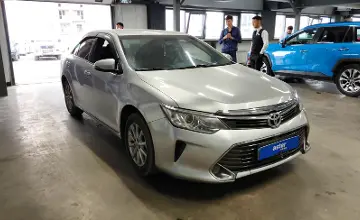 Toyota Camry 2017 года за 9 000 000 тг. в Астана фото 2