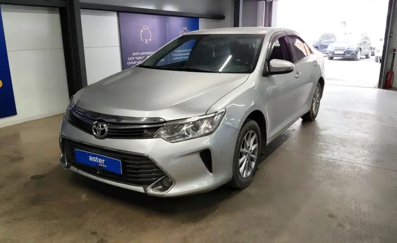 Toyota Camry 2017 года за 9 000 000 тг. в Астана