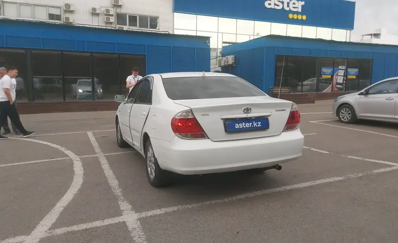 Toyota Camry 2004 года за 3 000 000 тг. в Алматы фото 4