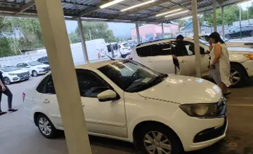 LADA (ВАЗ) Granta 2021 года за 4 000 000 тг. в Алматы фото 4
