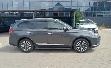 Mitsubishi Outlander 2020 года за 12 000 000 тг. в Караганда фото 4