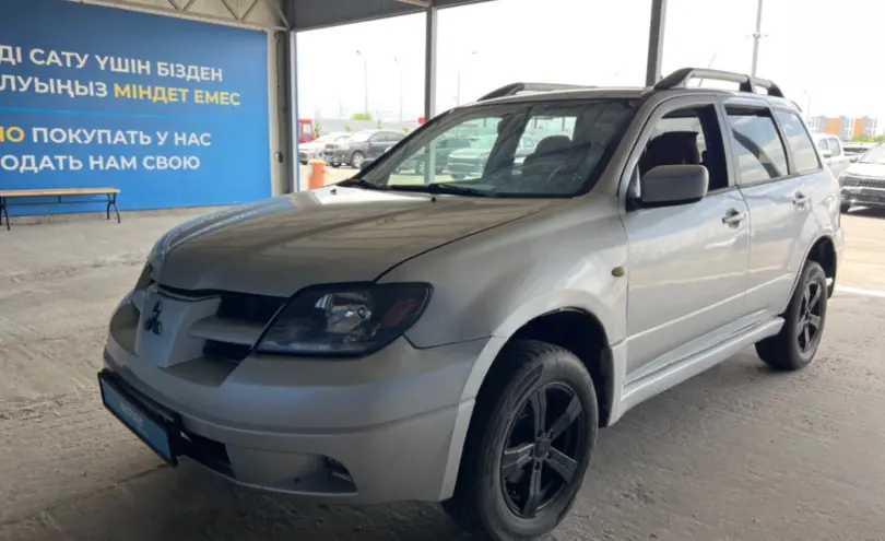 Mitsubishi Outlander 2004 года за 2 300 000 тг. в Алматы фото 1
