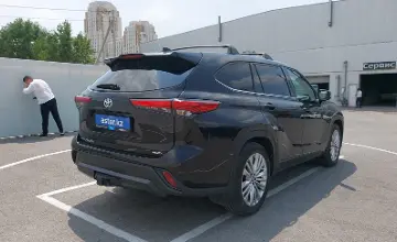 Toyota Highlander 2021 года за 21 500 000 тг. в Шымкент фото 3