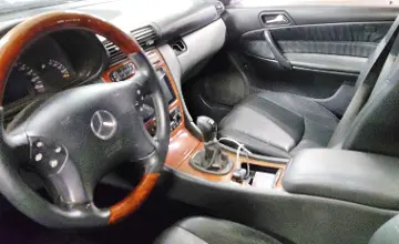 Mercedes-Benz C-Класс 2002 года за 1 500 000 тг. в Астана фото 5