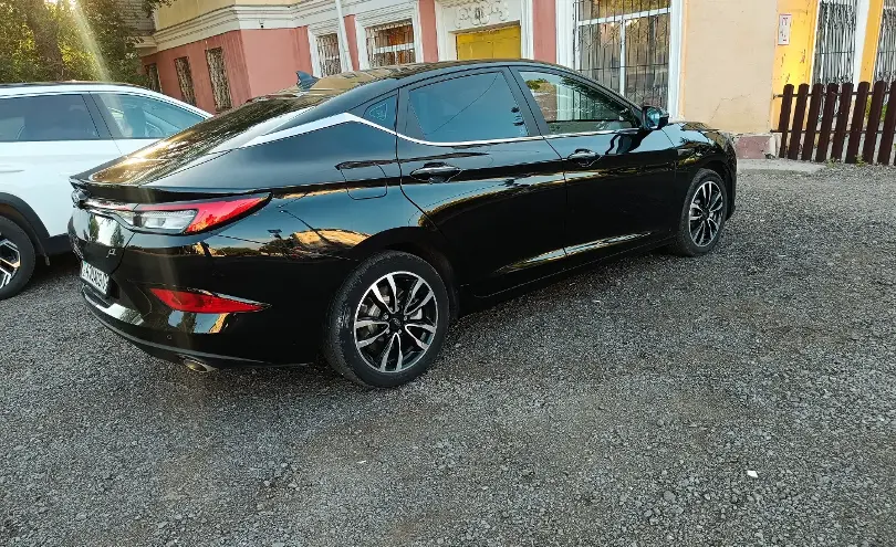 JAC J7 2023 года за 5 700 000 тг. в Караганда
