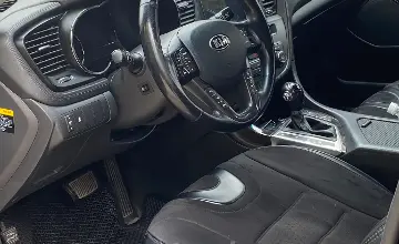 Kia K5 2012 года за 7 450 000 тг. в Астана