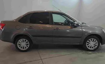 LADA (ВАЗ) Granta 2015 года за 750 000 тг. в Усть-Каменогорск фото 4