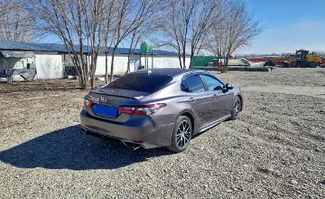 Toyota Camry 2022 года за 11 290 000 тг. в Талдыкорган