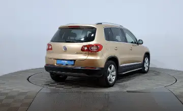 Volkswagen Tiguan 2012 года за 4 090 000 тг. в Астана